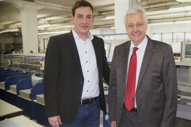 Staudigl-Druck Donauwörth nutzt MKW Rapid UT B2 zur Plakat-Zusammenführung